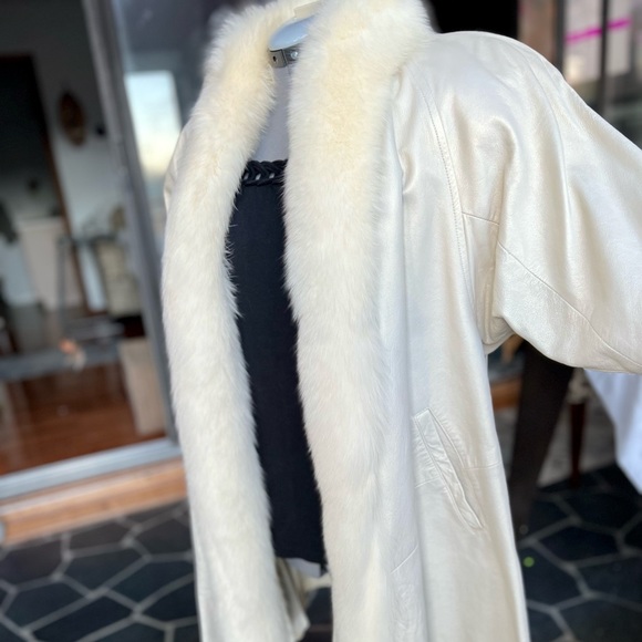 Vintage Fox Trimmed Leather Coat - Picture 1 of 8